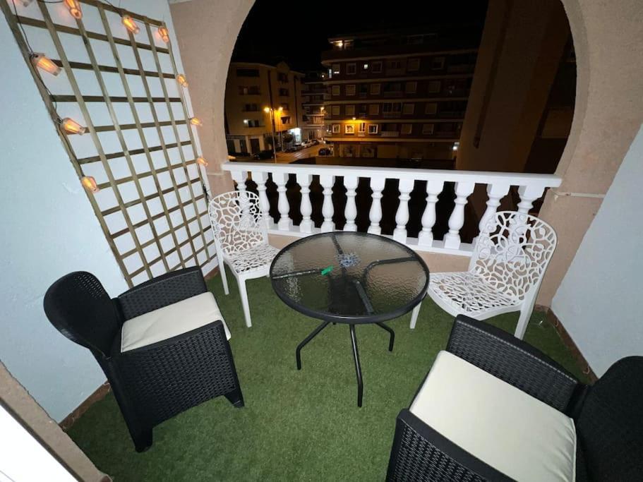 Nice And Central Apartment Torrevieja Kültér fotó